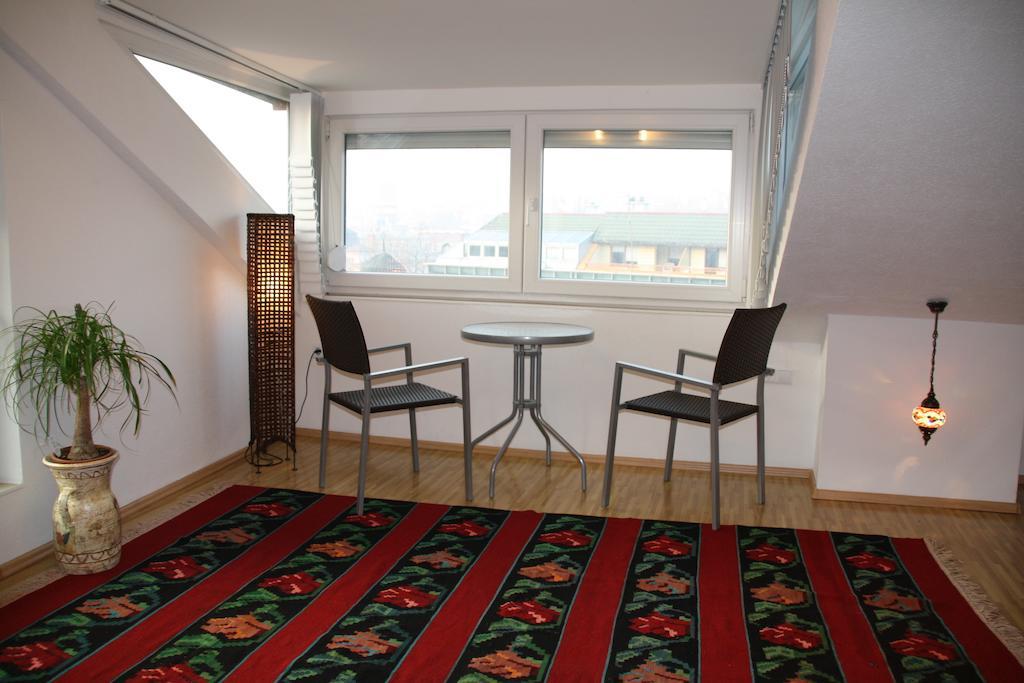 Apartments Town Center SJJ Habitación foto